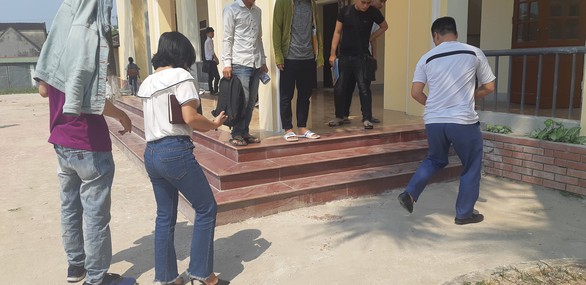 Học sinh nuôi chó dữ trong ký túc xá, nhà trường nói không biết - Ảnh 1. Học sinh nuôi chó dữ trong ký túc xá, nhà trường nói không biết - Ảnh 1.