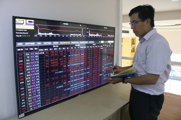 Ông Bùi Cao Nhật Quân chi 75 tỉ mua 1,3 triệu cổ phiếu Novaland - Ảnh 1. Ông Bùi Cao Nhật Quân chi 75 tỉ mua 1,3 triệu cổ phiếu Novaland - Ảnh 1.