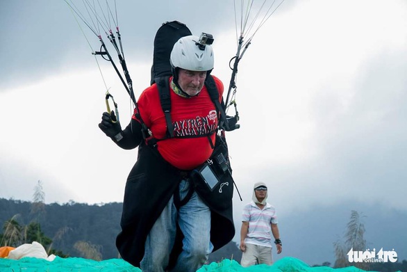 Cấp phép bay dù lượn ở Khánh Hòa, Bình Thuận dịp Festival biển - Ảnh 4. Cấp phép bay dù lượn ở Khánh Hòa, Bình Thuận dịp Festival biển - Ảnh 4.