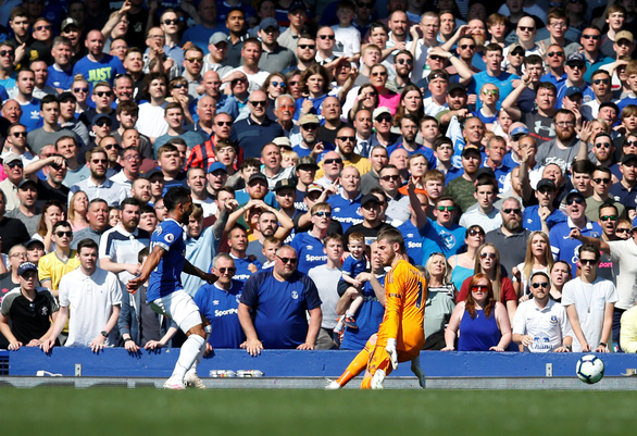 M.U thảm bại 0-4 trước Everton - Ảnh 3. M.U thảm bại 0-4 trước Everton - Ảnh 3.