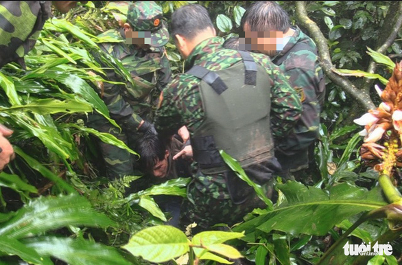 Dân định đốt nửa tấn ma túy đá bên đường vì tưởng... rác - Ảnh 5. Dân định đốt nửa tấn ma túy đá bên đường vì tưởng... rác - Ảnh 5.