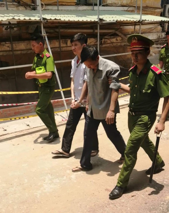 Tâm thần vẫn điều hành đường dây buôn lậu hàng tỉ - Ảnh 1. Tâm thần vẫn điều hành đường dây buôn lậu hàng tỉ - Ảnh 1.