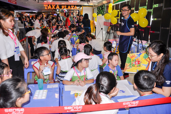 Sense Market của Saigon Co.op được tiếp tục hoạt động tại công viên 23-9 - Ảnh 1.