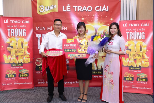 Thành tỉ phú khi ăn mì 3 Miền - Ảnh 1. Thành tỉ phú khi ăn mì 3 Miền - Ảnh 1.