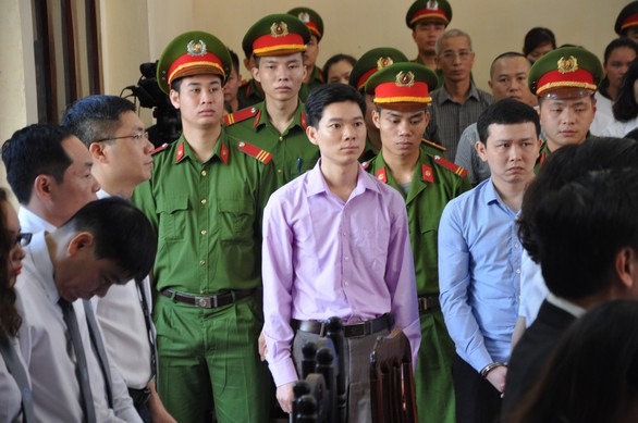 Hoàng Công Lương sẽ ra tòa vào ngày 13-5 tới với 1 luật sư bào chữa - Ảnh 1. Hoàng Công Lương sẽ ra tòa vào ngày 13-5 tới với 1 luật sư bào chữa - Ảnh 1.