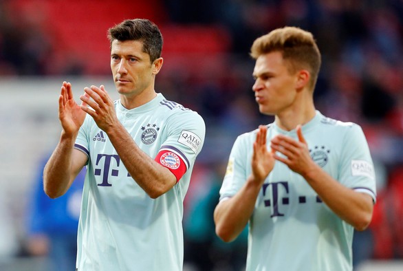 B.M hòa hú vía Nurnberg, Dortmund chưa hết cơ hội vô địch - Ảnh 1. B.M hòa hú vía Nurnberg, Dortmund chưa hết cơ hội vô địch - Ảnh 1.