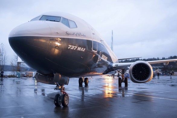 Boeing bị tố cắt bớt đèn cảnh báo vì muốn... bán lấy tiền - Ảnh 1. Boeing bị tố cắt bớt đèn cảnh báo vì muốn... bán lấy tiền - Ảnh 1.