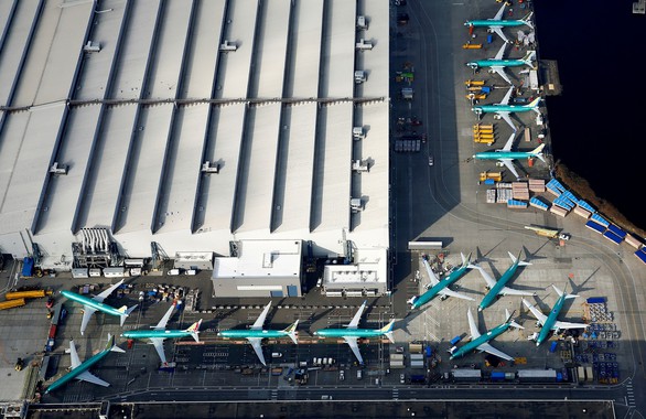 Boeing bị tố cắt bớt đèn cảnh báo vì muốn... bán lấy tiền - Ảnh 2. Boeing bị tố cắt bớt đèn cảnh báo vì muốn... bán lấy tiền - Ảnh 2.