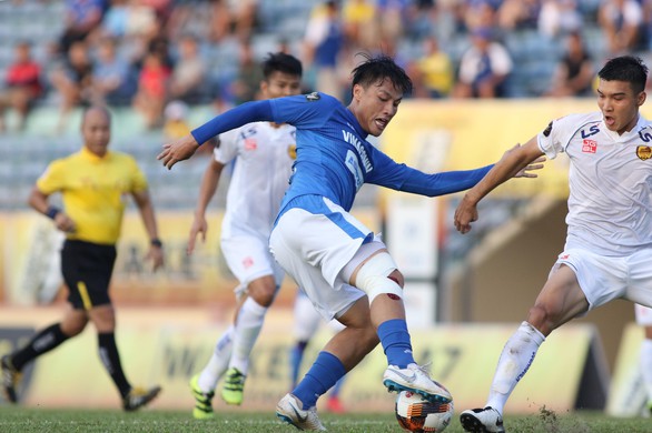 Vòng 4 V-League 2019: Mạc Hồng Quân ghi bàn giúp Quảng Ninh đá bại Quảng Nam - Ảnh 1. Vòng 4 V-League 2019: Mạc Hồng Quân ghi bàn giúp Quảng Ninh đá bại Quảng Nam - Ảnh 1.