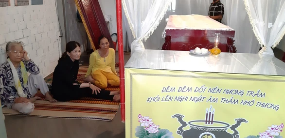 Xót xa chàng trai trẻ quên mình cứu người đuối nước - Ảnh 4. Xót xa chàng trai trẻ quên mình cứu người đuối nước - Ảnh 4.