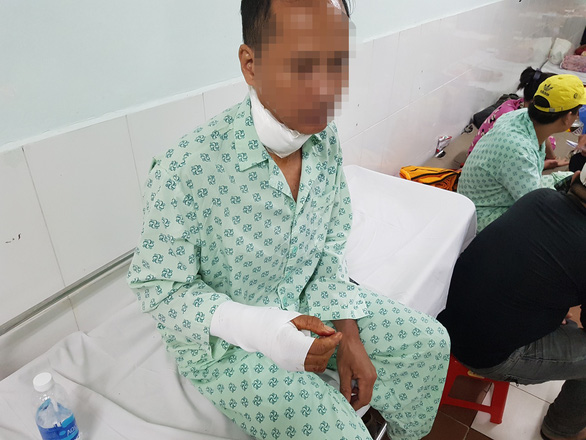 Bắt nghi phạm dùng dao hành hung tài xế taxi cướp tài sản - Ảnh 1. Bắt nghi phạm dùng dao hành hung tài xế taxi cướp tài sản - Ảnh 1.