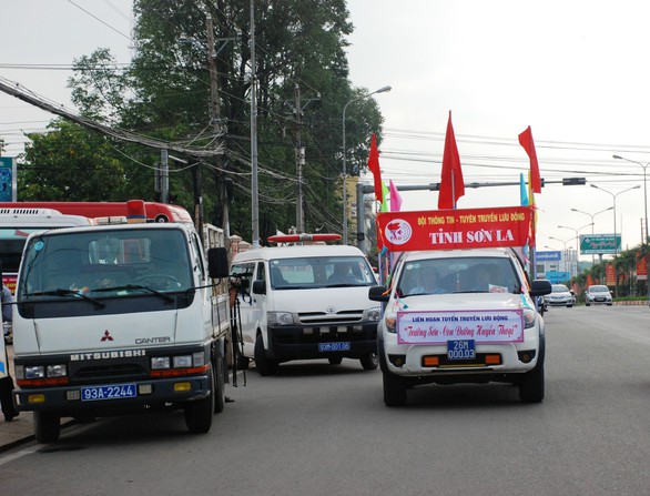 Tuyên truyền lưu động toàn quốc Trường Sơn - Con đường huyền thoại - Ảnh 3. Tuyên truyền lưu động toàn quốc Trường Sơn - Con đường huyền thoại - Ảnh 3.