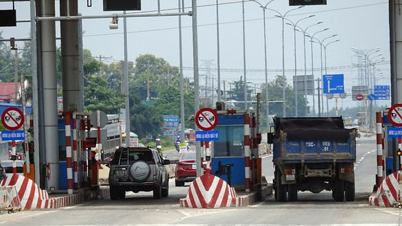 Công khai khoản thu trước khi nghĩ đến tăng phí BOT - Ảnh 1. Công khai khoản thu trước khi nghĩ đến tăng phí BOT - Ảnh 1.