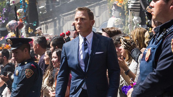 James Bond bị chấn thương - Ảnh 2. James Bond bị chấn thương - Ảnh 2.
