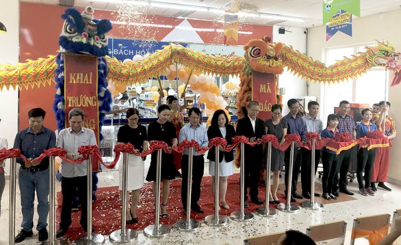 Khai trương Co.opSmile đầu tiên cho sinh viên - Ảnh 1. Khai trương Co.opSmile đầu tiên cho sinh viên - Ảnh 1.
