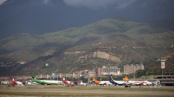 Mỹ ngừng mọi chuyến bay tới Venezuela - Ảnh 1. Mỹ ngừng mọi chuyến bay tới Venezuela - Ảnh 1.