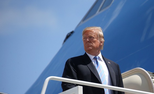 Ban hành gần 8.000 lệnh trừng phạt, ông Trump chứng tỏ dám nói, dám làm - Ảnh 1. Ban hành gần 8.000 lệnh trừng phạt, ông Trump chứng tỏ dám nói, dám làm - Ảnh 1.
