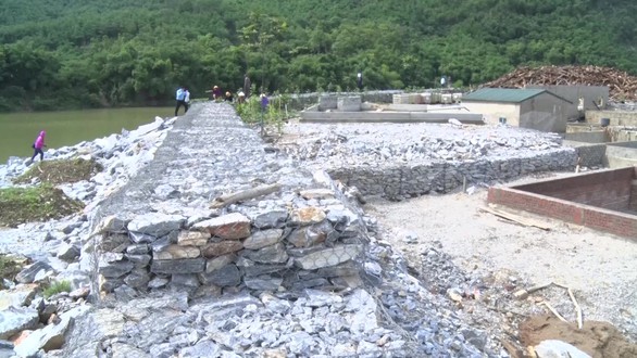Tháo dỡ xong bờ kè đá xây dựng trái phép, lấn chiếm sông Mã - Ảnh 3. Tháo dỡ xong bờ kè đá xây dựng trái phép, lấn chiếm sông Mã - Ảnh 3.
