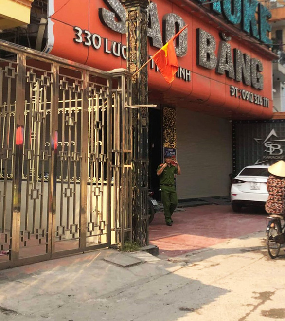 Nổ súng tại quán karaoke, một người bị bắn chết - Ảnh 1. Nổ súng tại quán karaoke, một người bị bắn chết - Ảnh 1.