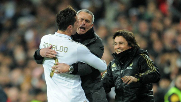 HLV Mourinho tiết lộ việc Ronaldo rủ ông sang Juventus - Ảnh 1. HLV Mourinho tiết lộ việc Ronaldo rủ ông sang Juventus - Ảnh 1.