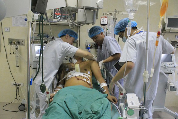 Vỡ tim, máu phun xối xả sau tai nạn giao thông - Ảnh 1. Vỡ tim, máu phun xối xả sau tai nạn giao thông - Ảnh 1.