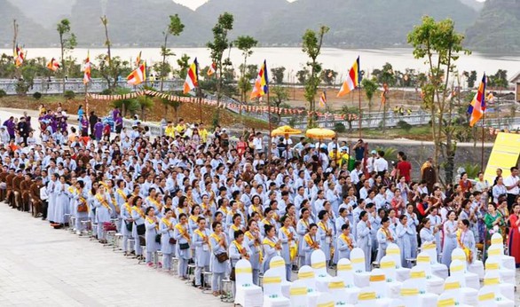 Pháp phục Nguyên Dung được đông đảo Phật tử toàn quốc đón nhận - Ảnh 5. Pháp phục Nguyên Dung được đông đảo Phật tử toàn quốc đón nhận - Ảnh 5.