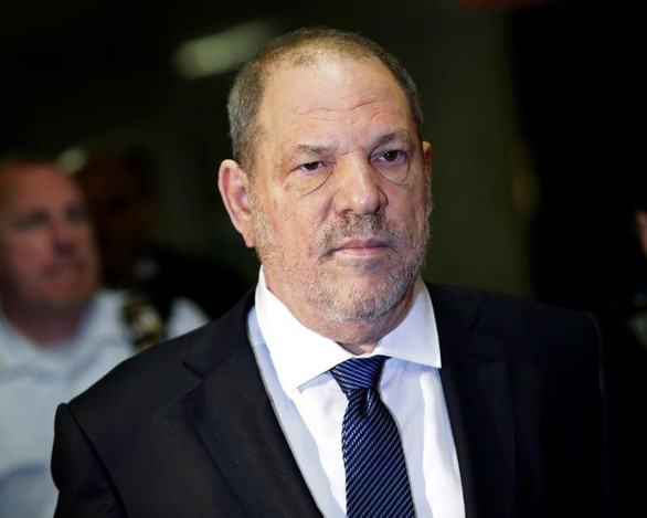 Ông trùm Weinstein muốn dàn xếp bê bối tình dục với 44 triệu USD - Ảnh 1. Ông trùm Weinstein muốn dàn xếp bê bối tình dục với 44 triệu USD - Ảnh 1.