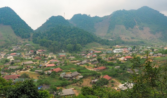 Súng vẫn nổ ở rừng Tà Dê - Ảnh 1. Súng vẫn nổ ở rừng Tà Dê - Ảnh 1.