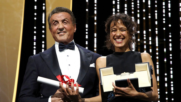 Chiến thắng của điện ảnh Hàn Quốc và nữ quyền ở Cannes 2019 - Ảnh 5. Chiến thắng của điện ảnh Hàn Quốc và nữ quyền ở Cannes 2019 - Ảnh 5.