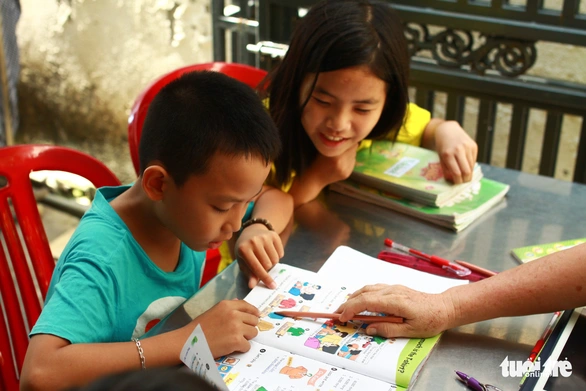 Lớp tiếng Anh miễn phí của cô Hương - Ảnh 3. Lớp tiếng Anh miễn phí của cô Hương - Ảnh 3.