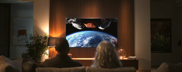 Samsung cùng CNN kỉ niệm 50 năm phi thuyền Apollo 11 bay vào mặt trăng - Ảnh 2. Samsung cùng CNN kỉ niệm 50 năm phi thuyền Apollo 11 bay vào mặt trăng - Ảnh 2.