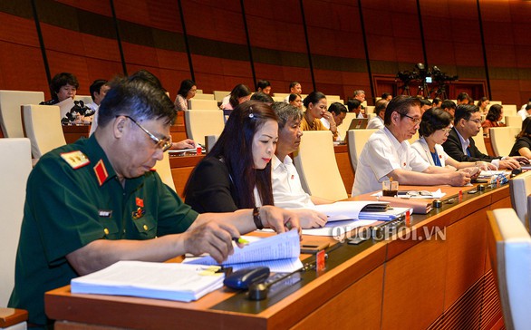 Nắng nóng có nước giảm giá điện cho dân thì không thấy ai so sánh - Ảnh 1. Nắng nóng có nước giảm giá điện cho dân thì không thấy ai so sánh - Ảnh 1.