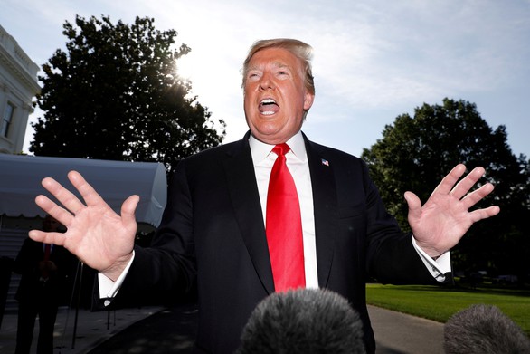 Ông Trump: Đòi luận tội tôi là bẩn thỉu, một chiến dịch quấy rầy tổng thống - Ảnh 1. Ông Trump: Đòi luận tội tôi là bẩn thỉu, một chiến dịch quấy rầy tổng thống - Ảnh 1.