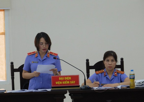 Cựu tổng giám đốc PVEP Đỗ Văn Khạnh lĩnh 3 năm tù - Ảnh 2. Cựu tổng giám đốc PVEP Đỗ Văn Khạnh lĩnh 3 năm tù - Ảnh 2.