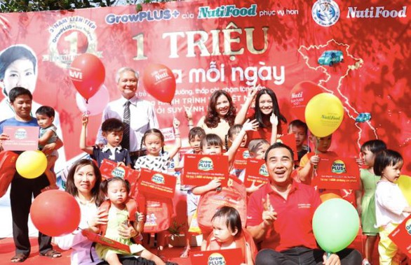 Nghệ sĩ đồng hành cùng trẻ suy dinh dưỡng thấp còi - Ảnh 1. Nghệ sĩ đồng hành cùng trẻ suy dinh dưỡng thấp còi - Ảnh 1.