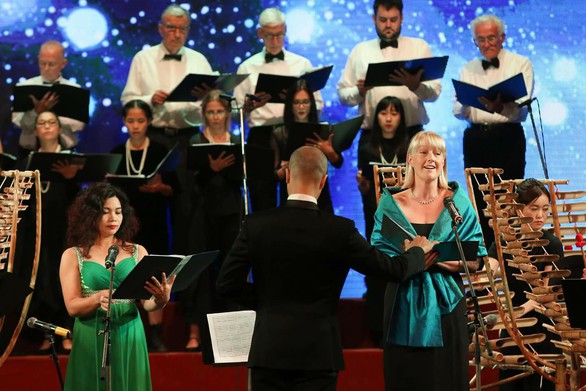 Anna Högberg: Phu nhân đại sứ kiêm nghệ sĩ jazz - Ảnh 3. Anna Högberg: Phu nhân đại sứ kiêm nghệ sĩ jazz - Ảnh 3.