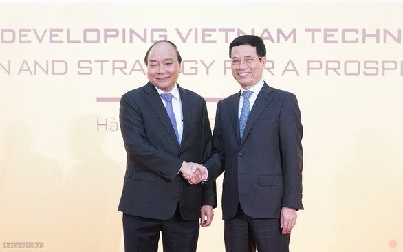 Thủ tướng dự diễn đàn phát triển doanh nghiệp công nghệ Việt Nam - Ảnh 1. Thủ tướng dự diễn đàn phát triển doanh nghiệp công nghệ Việt Nam - Ảnh 1.