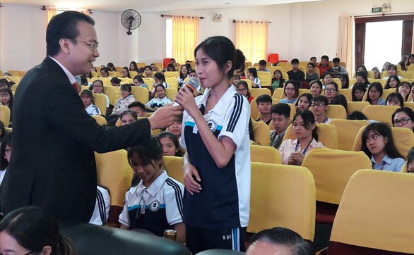 365 ngày, ngày nào chẳng phải là Ngày đàn ông? - Ảnh 3. 365 ngày, ngày nào chẳng phải là Ngày đàn ông? - Ảnh 3.