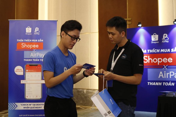 Trải nghiệm những tiện ích vượt trội của thanh toán không tiền mặt - Ảnh 2. Trải nghiệm những tiện ích vượt trội của thanh toán không tiền mặt - Ảnh 2.