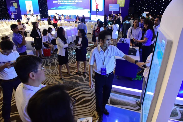Trải nghiệm những tiện ích vượt trội của thanh toán không tiền mặt - Ảnh 1. Trải nghiệm những tiện ích vượt trội của thanh toán không tiền mặt - Ảnh 1.
