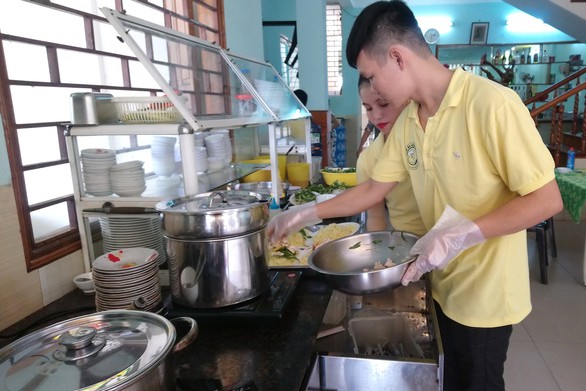 Chưa ăn cơm gà bà Luận, coi như chưa tới Quảng Nam - Ảnh 5. Chưa ăn cơm gà bà Luận, coi như chưa tới Quảng Nam - Ảnh 5.