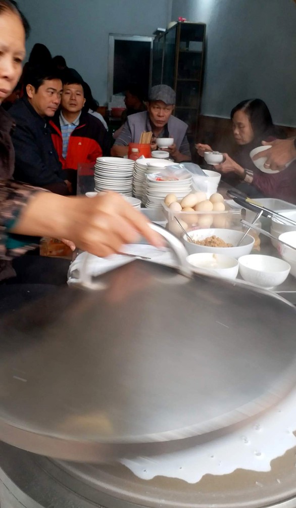 Bánh cuốn canh Cao Bằng: Ngon từ thịt, ngọt từ... súp - Ảnh 4. Bánh cuốn canh Cao Bằng: Ngon từ thịt, ngọt từ... súp - Ảnh 4.