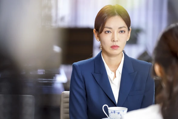 Kim So Yeon xinh đẹp và nguy hiểm trong Bí mật sau lưng mẹ - Ảnh 1. Kim So Yeon xinh đẹp và nguy hiểm trong Bí mật sau lưng mẹ - Ảnh 1.