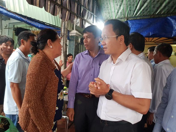Vụ tai nạn chết 5 người: Tài xế khai do buồn ngủ - Ảnh 2. Vụ tai nạn chết 5 người: Tài xế khai do buồn ngủ - Ảnh 2.