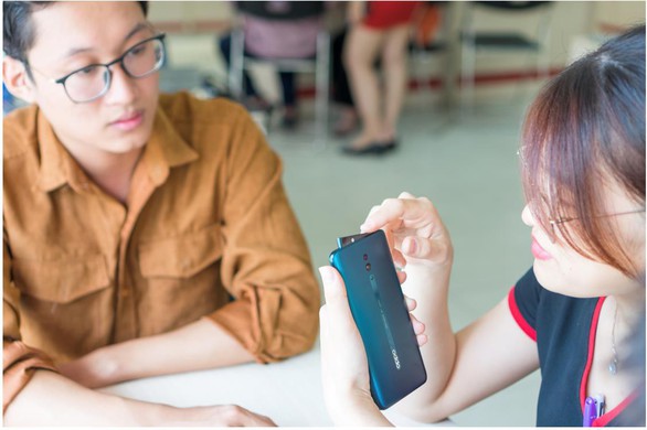OPPO Reno phiên bản chuẩn chính thức lên kệ từ hôm nay - Ảnh 3. OPPO Reno phiên bản chuẩn chính thức lên kệ từ hôm nay - Ảnh 3.