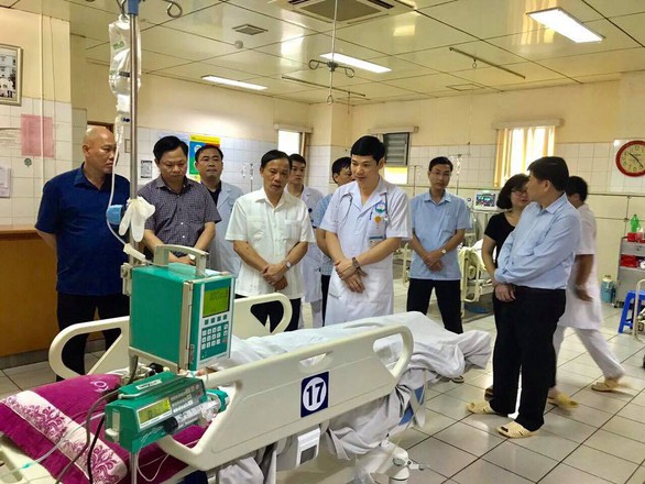 Vụ tai nạn thảm khốc tại Hòa Bình: chuyển 4 bệnh nhân về Bệnh viện Việt Đức - Ảnh 1. Vụ tai nạn thảm khốc tại Hòa Bình: chuyển 4 bệnh nhân về Bệnh viện Việt Đức - Ảnh 1.