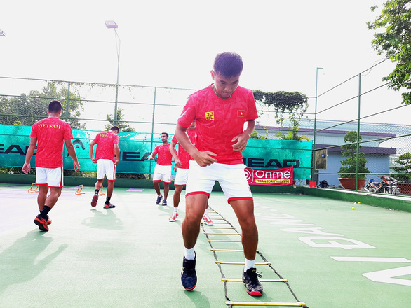 Lý Hoàng Nam quyết tâm thăng hạng Davis Cup - Ảnh 2. Lý Hoàng Nam quyết tâm thăng hạng Davis Cup - Ảnh 2.