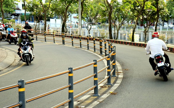 Điểm đen tai nạn giao thông lan đến trung tâm TP.HCM - Ảnh 4. Điểm đen tai nạn giao thông lan đến trung tâm TP.HCM - Ảnh 4.