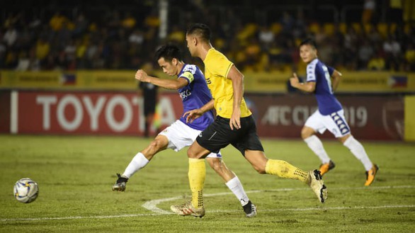 Hòa Ceres 1-1, Hà Nội nắm lợi thế trước trận lượt về - Ảnh 1. Hòa Ceres 1-1, Hà Nội nắm lợi thế trước trận lượt về - Ảnh 1.
