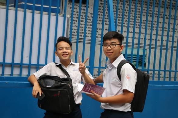 Đề thi văn lớp 10 TP.HCM: thí sinh em khen hay, em nói khó - Ảnh 6. Đề thi văn lớp 10 TP.HCM: thí sinh em khen hay, em nói khó - Ảnh 6.